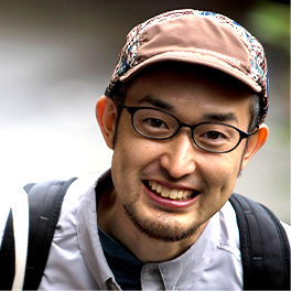 山本　健太