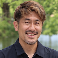松田　譲二